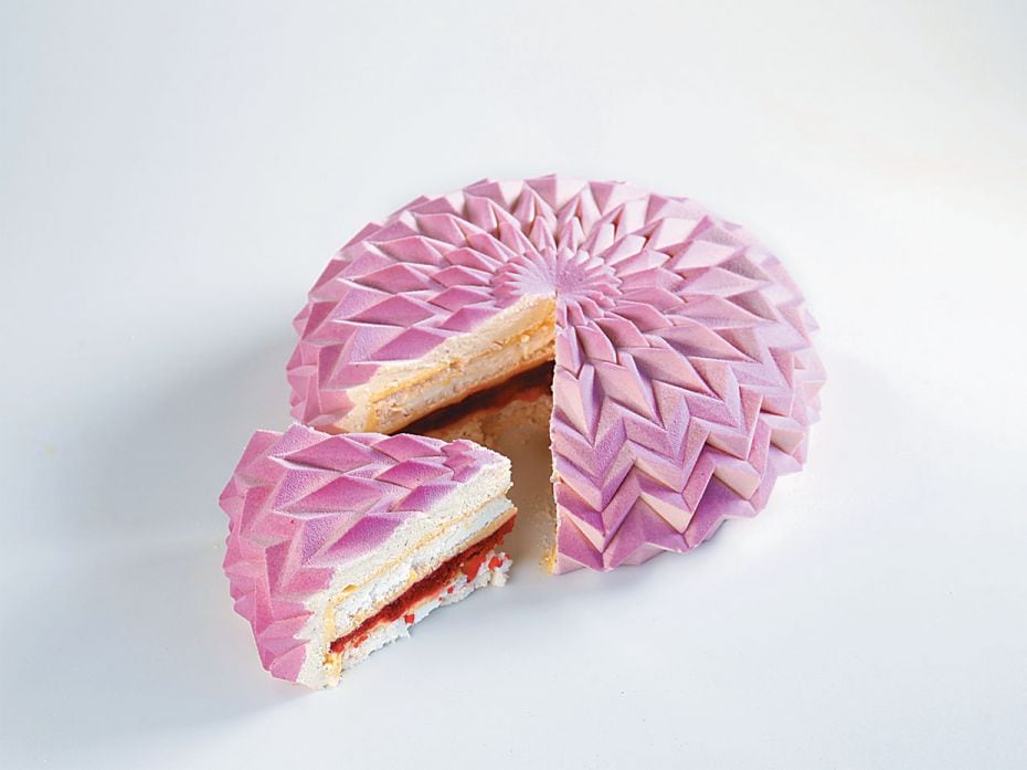 Origami cakeInspired by Origami, Kasko created a few models using 3D printing software. Composition: