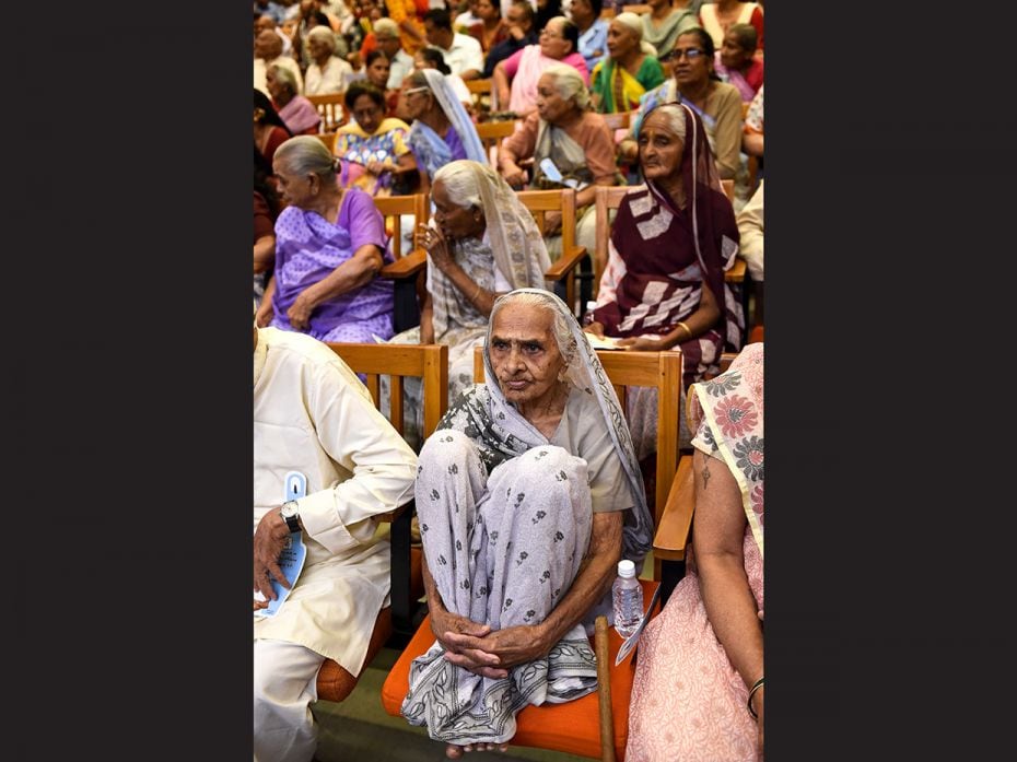 A large gathering of Indian centenary voters participate in 'Shatayu Samman' in Ahmedabad. I