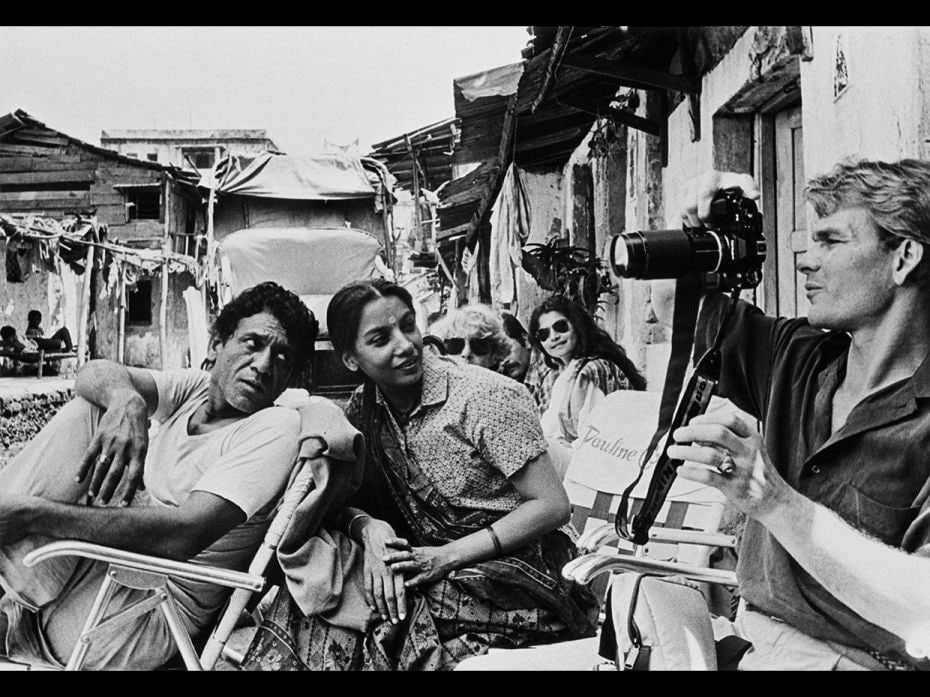 Actors Om Puri, Shabana Azmi and Patrick Swayze shooting for the film City of Joy in 1992