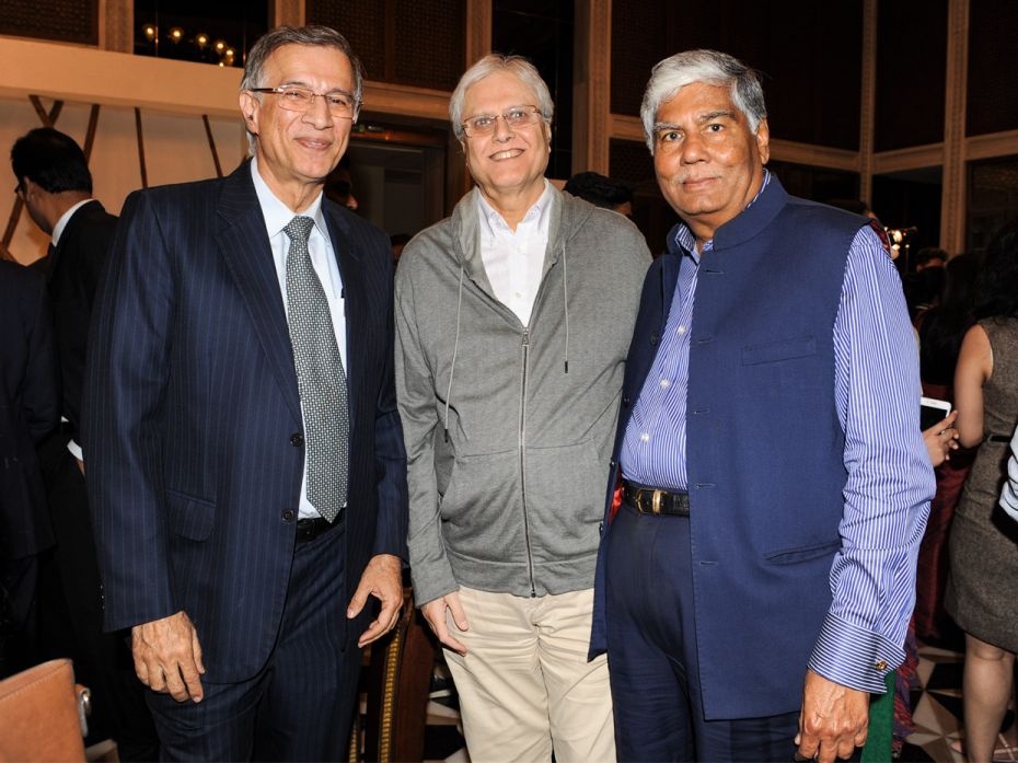 (L-R) Niranjan Hiranandani, co-founder and managing director of Hiranandani Group; Nimesh Kampani, C