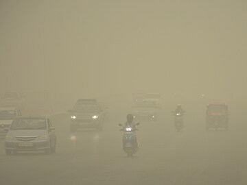 PHOTOS: The many masks of pollution in Delhi