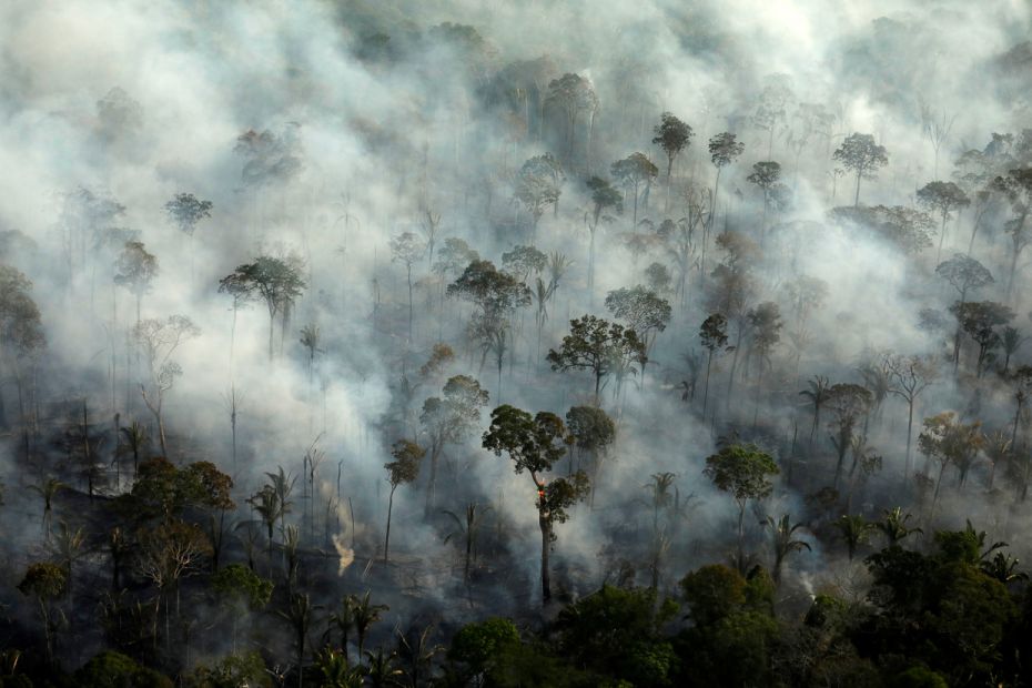 
Smoke billows from a fire in the Amazon rainforest, Rondonia State, Brazi