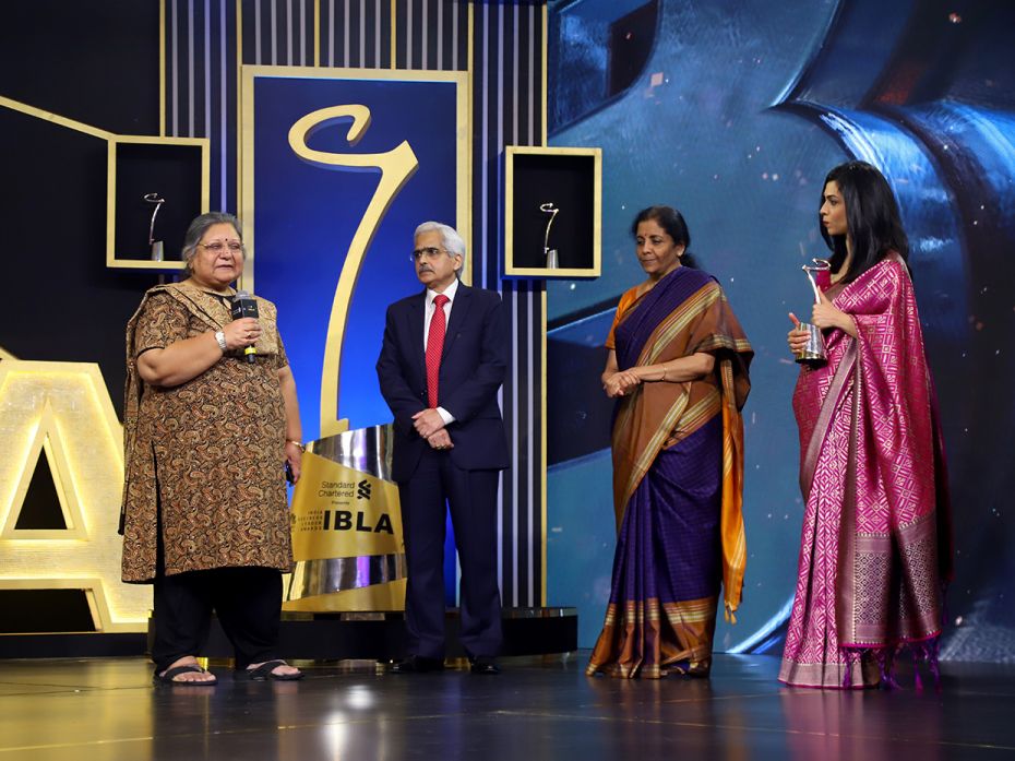 Sangeeta Jaitley, wife of former Finance Minister, the late Arun Jaitley, receives the 'Hall Of Fame