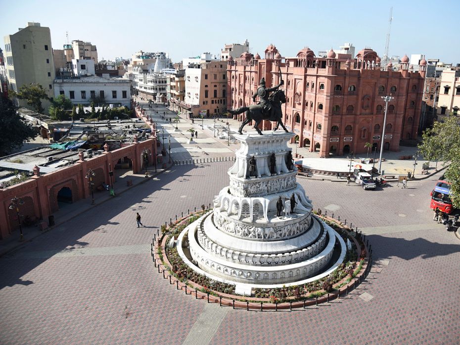 AMRITSAR: A general view of deserted Heritage street is seen near the statue of Maharaja Ranjit Sing