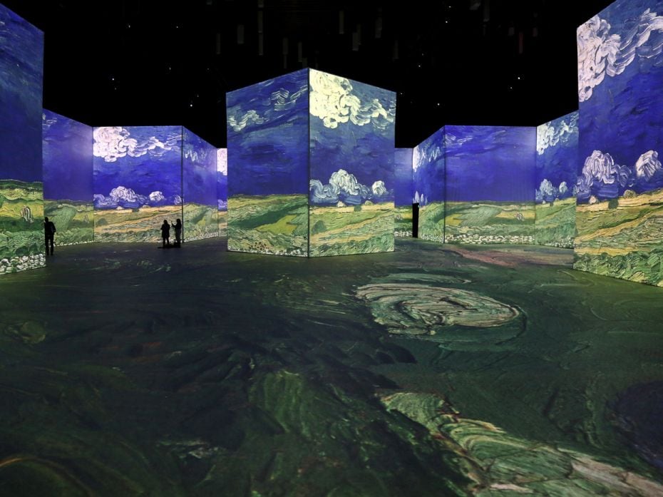 STARRY NIGHT-2, CANADA
Created by French artistic directors Annabelle Mauger and Julien Baron, the 