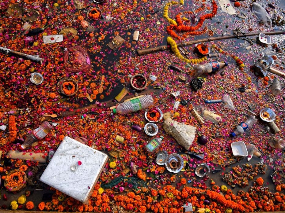 Garbage floats in the Ganga river along the ghats of Varanasi, IndiaA toxic soup of marine debris th