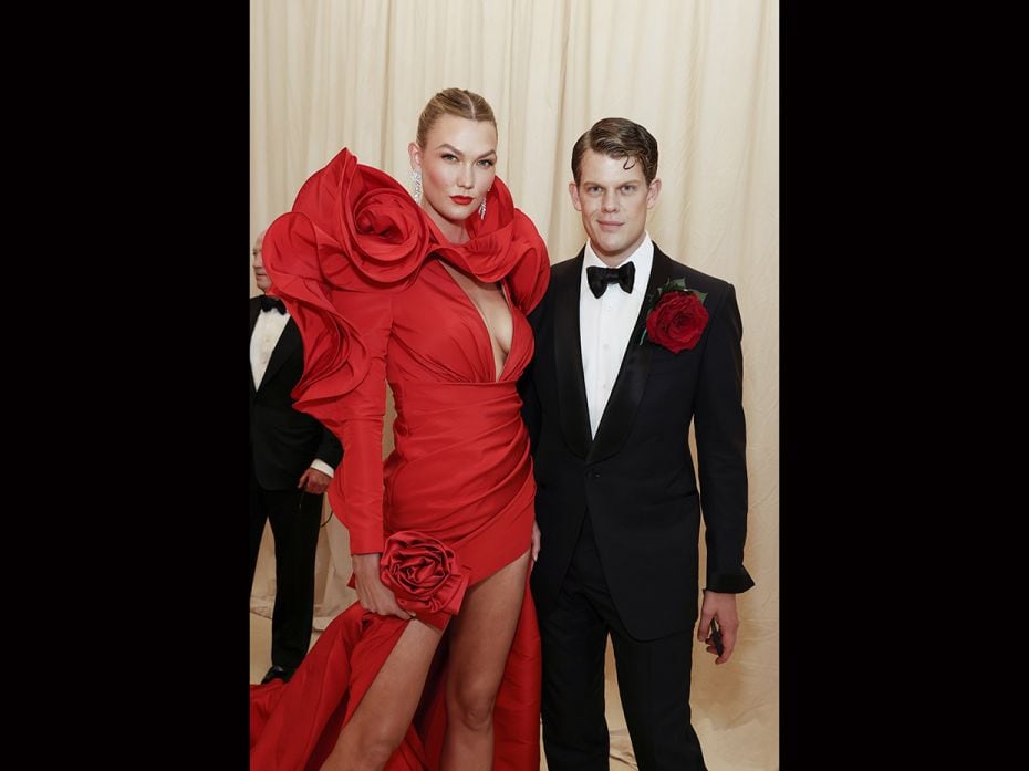 Since the theme was about America's independence, model Karlie Kloss wore a rose petal dress by Caro