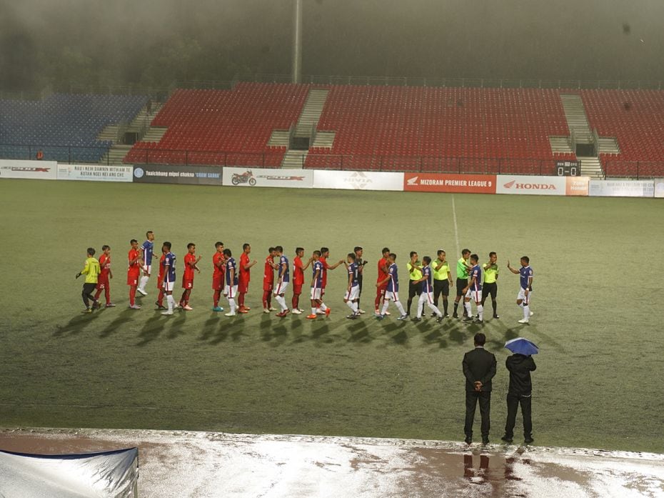 Both the teams, Chanmari FC and Venghnuai FC, gearing up to start the MPL match at the Rajiv Gandhi 