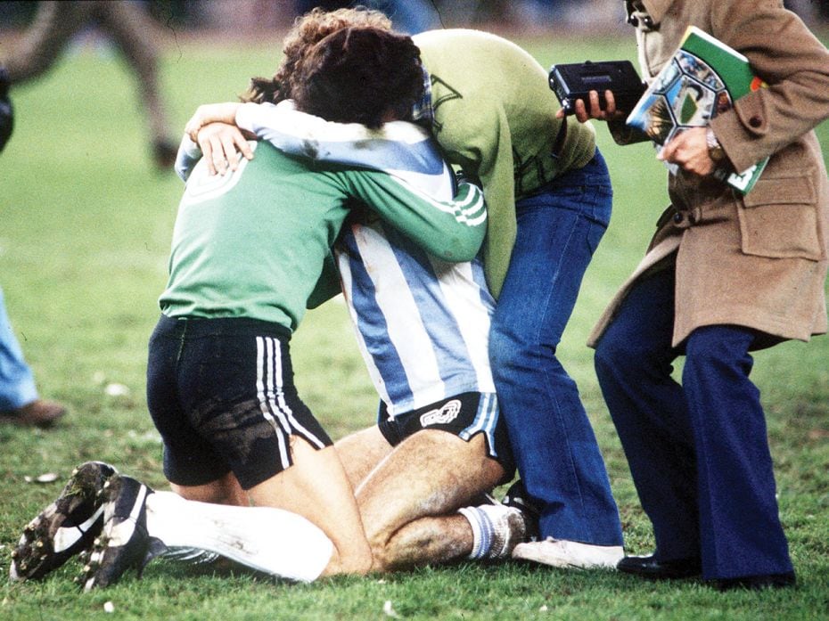 1978The heart’s embraceAfter Argentina claimed their first World Cup by beating Holland in 197