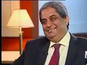 Part 1: HDFC's Aditya Puri prefers diesel hike to increase in excise duty on cars