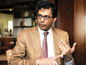 Simplifying complex situations to better investment gains using checklist